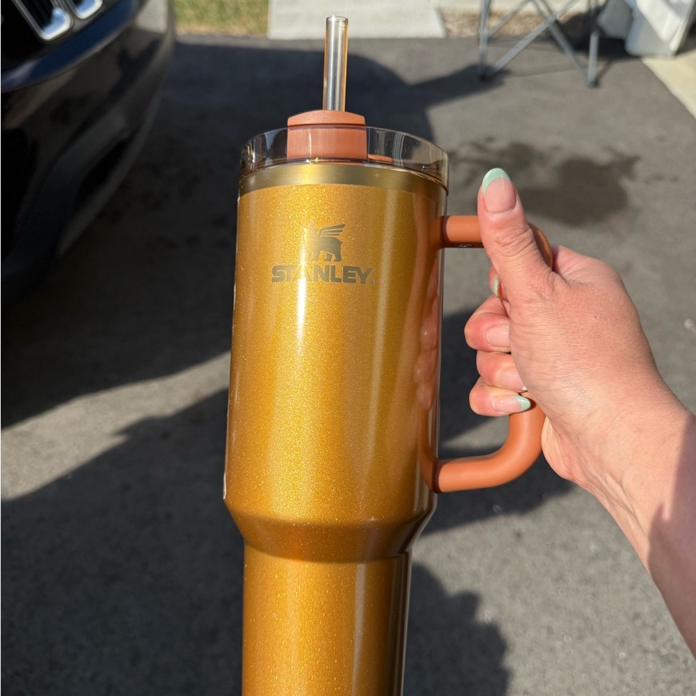 Stanley Gold Tumbler with Handle